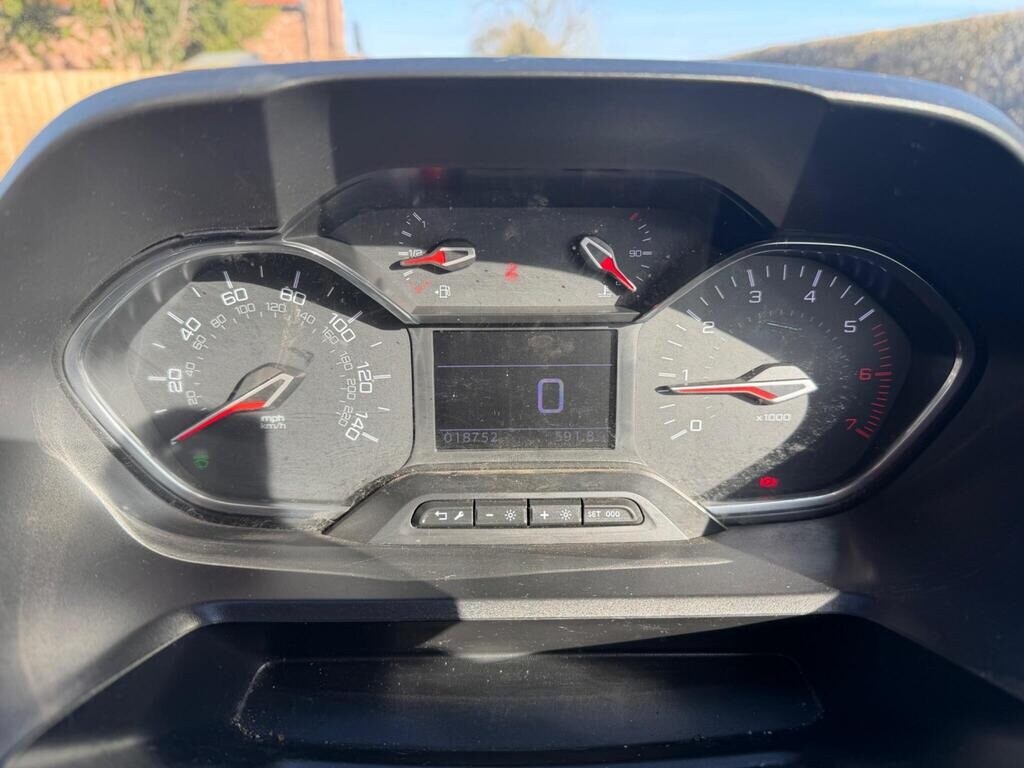 Used Peugeot Partner 2023 for sale - 77732909: Photo 11