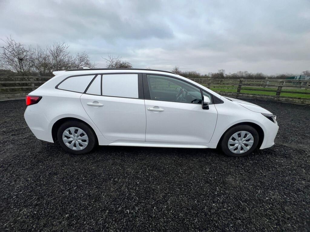 Used Toyota Corolla 2022 for sale - 77650023: Photo 2