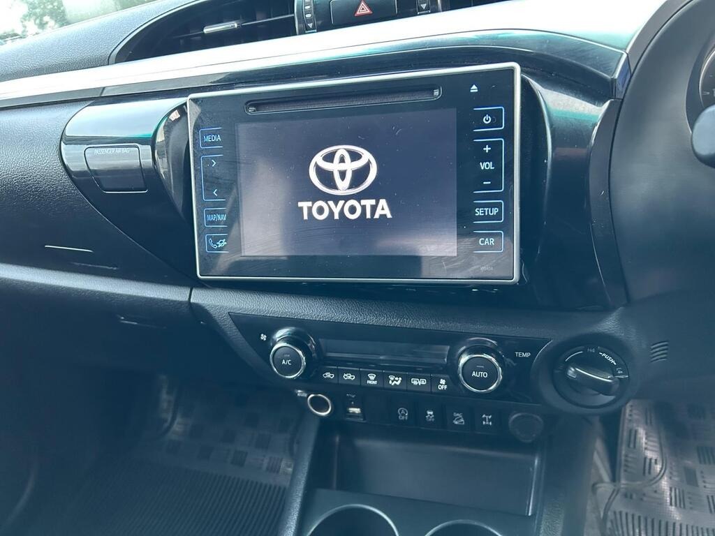 Used Toyota Hilux 2019 for sale - 77593097: Photo 10