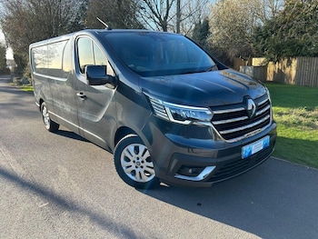 Renault Trafic feature image