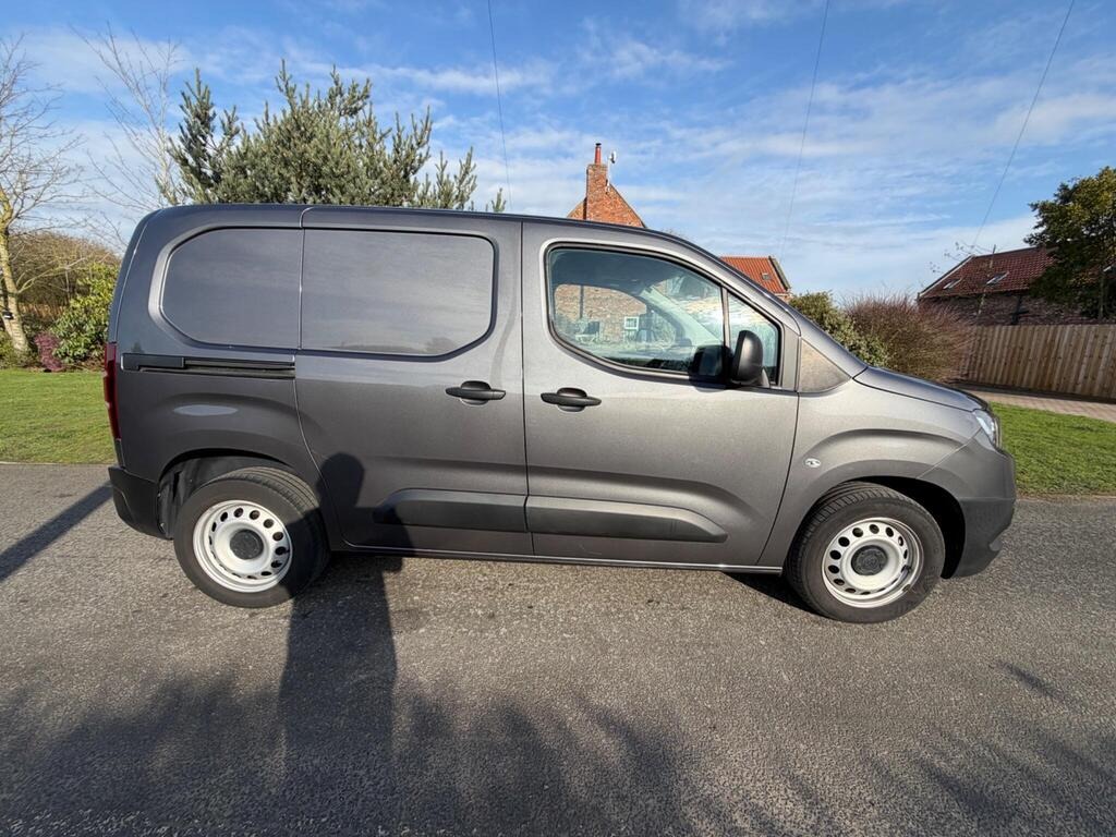 Used Toyota ProAce 2022 for sale - 77691501: Photo 2