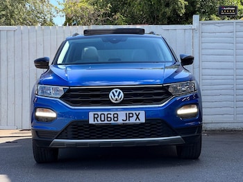 Used Volkswagen T-Roc 2018 for sale - 75425981: Photo