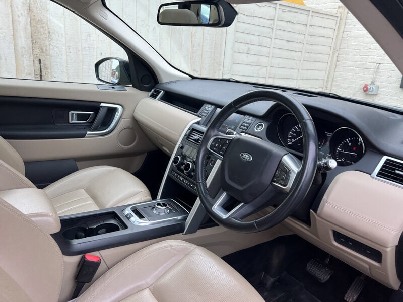 Used Land Rover Discovery Sport 2015 for sale - 77776441: Photo 11