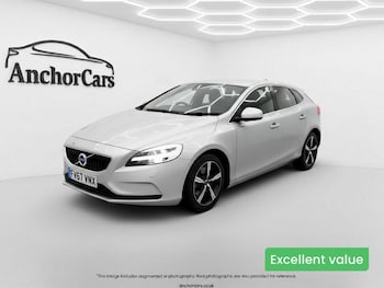 Used Volvo V40 2018 for sale - 77716283: Photo