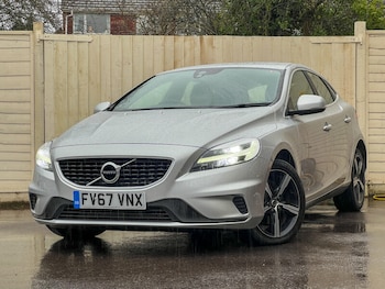 Used Volvo V40 2018 for sale - 77716283: Photo