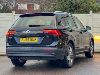 Used Volkswagen Tiguan 2020 for sale - 77272477: Photo