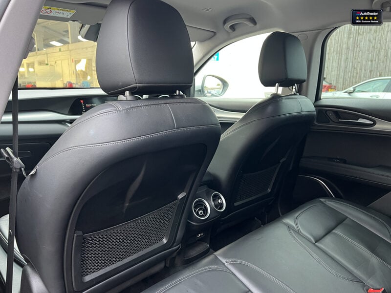 Used Alfa Romeo Stelvio 2018 for sale - 77042004: Photo 13