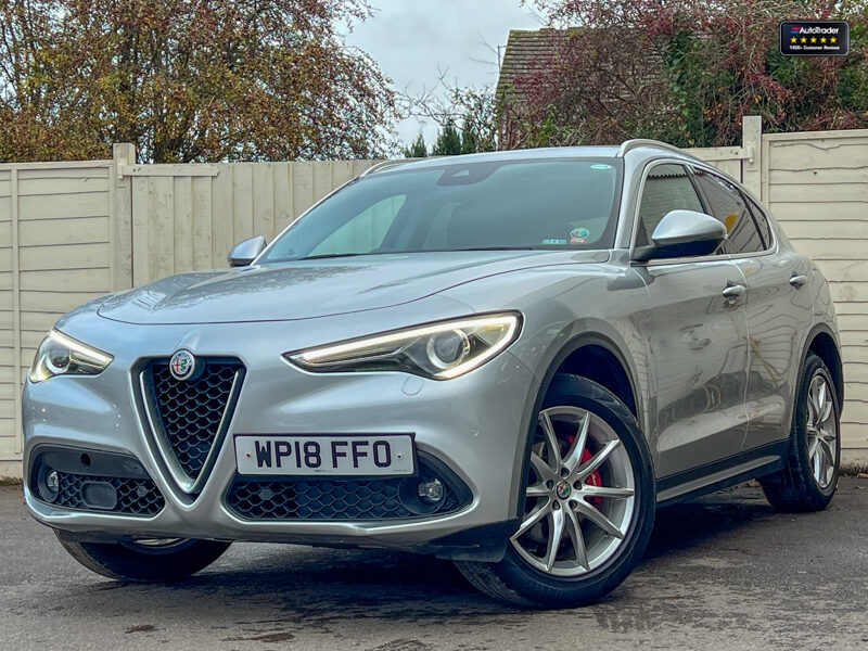 Used Alfa Romeo Stelvio 2018 for sale - 77042004: Photo 2