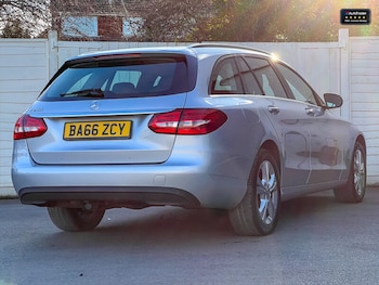 Used Mercedes-Benz C Class 2016 for sale - 77037246: Photo