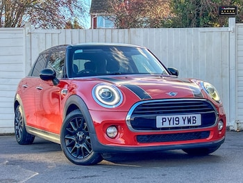 Used MINI Hatch 2019 for sale - 77042071: Photo