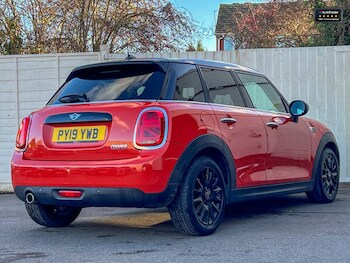 Used MINI Hatch 2019 for sale - 77042071: Photo