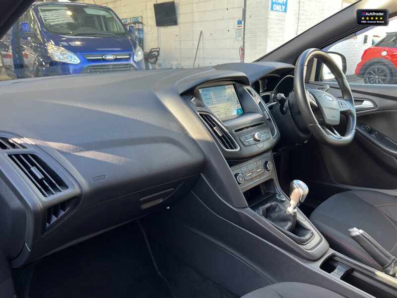 Used Ford Focus 2018 for sale - 77041995: Photo 13