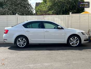 Used Skoda Octavia 2018 for sale - 74825256: Photo