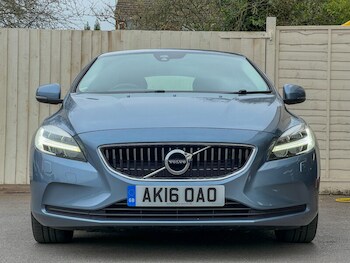 Used Volvo V40 2016 for sale - 77932710: Photo