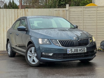 Used Skoda Octavia 2018 for sale - 77493821: Photo