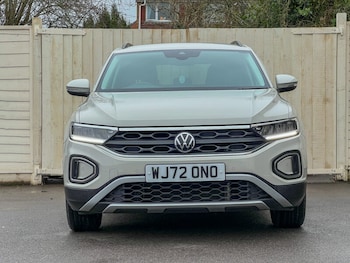 Used Volkswagen T-Roc 2022 for sale - 77520476: Photo