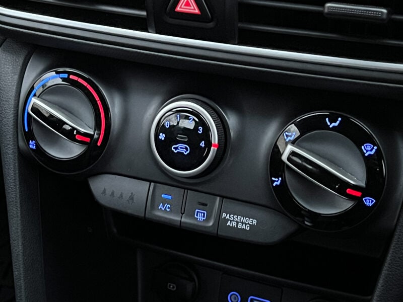 Used Hyundai KONA 2020 for sale - 77211334: Photo 32