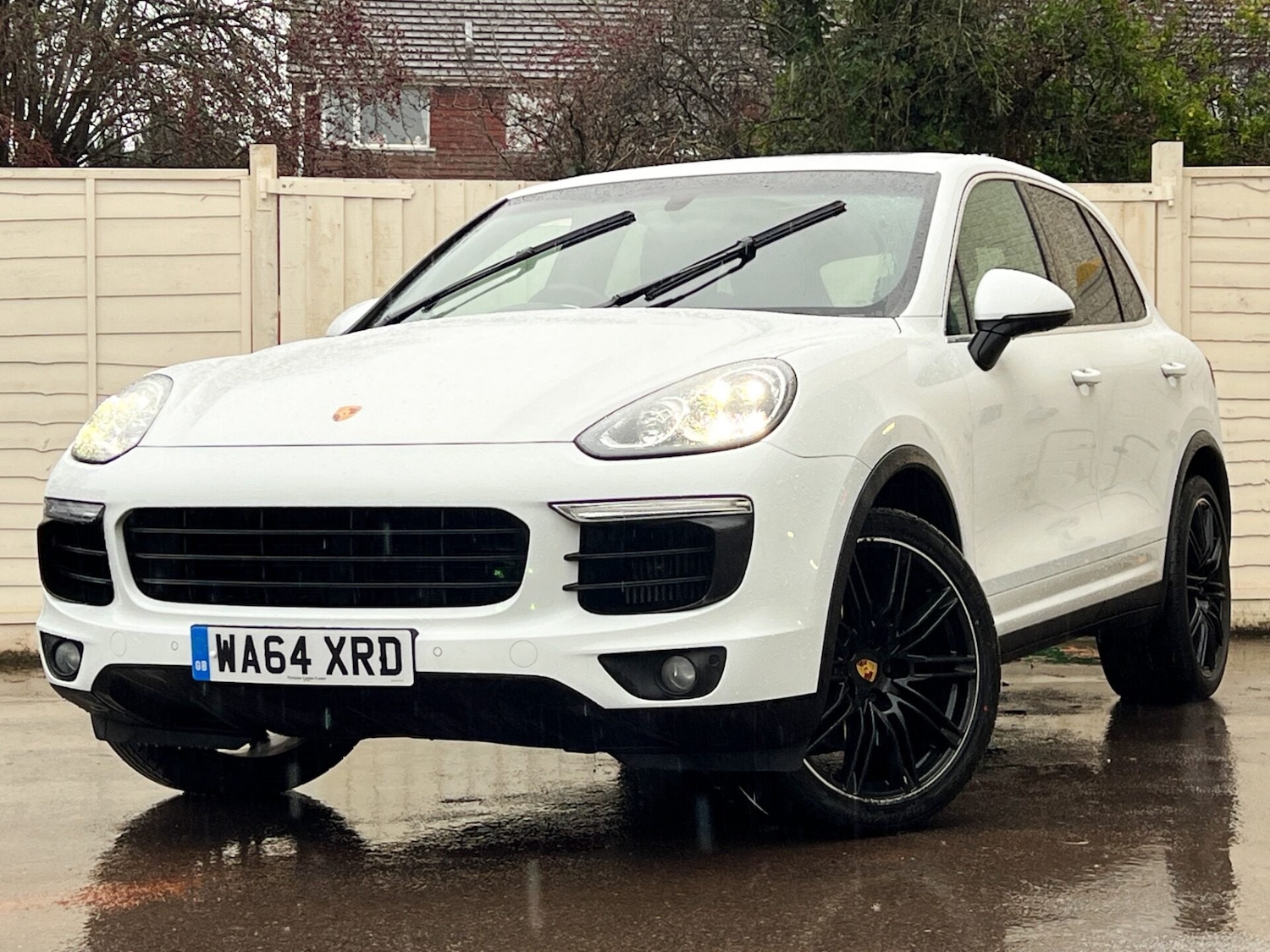 Used Porsche Cayenne 2014 for sale - 77042117: Photo 2
