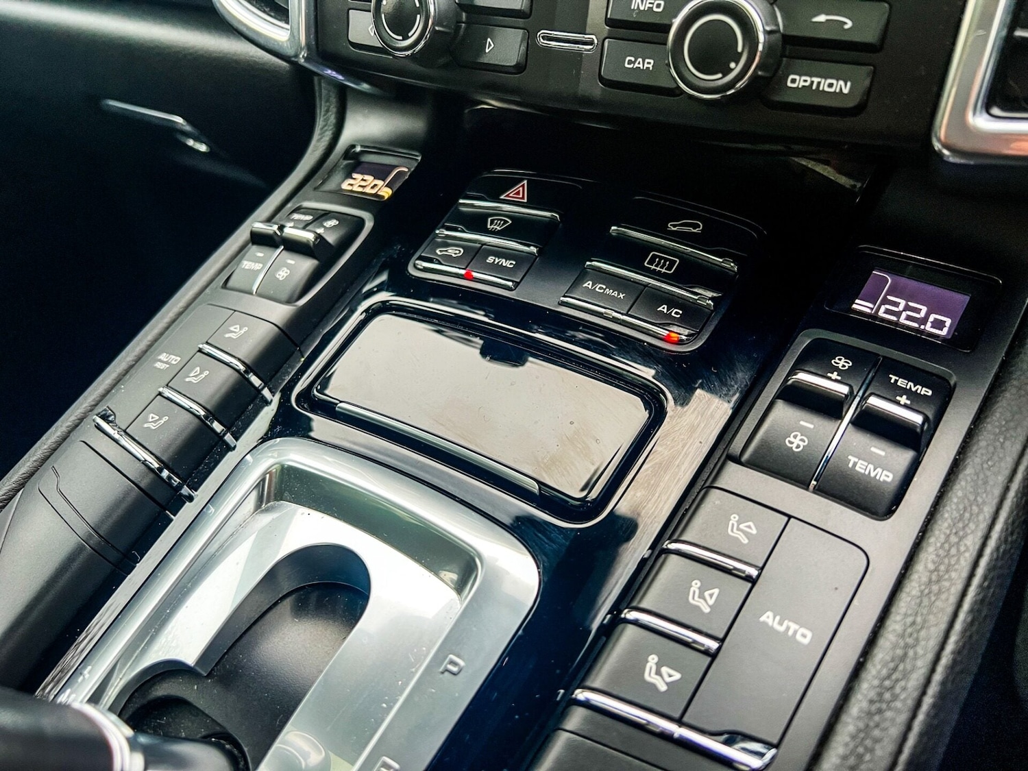 Used Porsche Cayenne 2014 for sale - 77042117: Photo 26