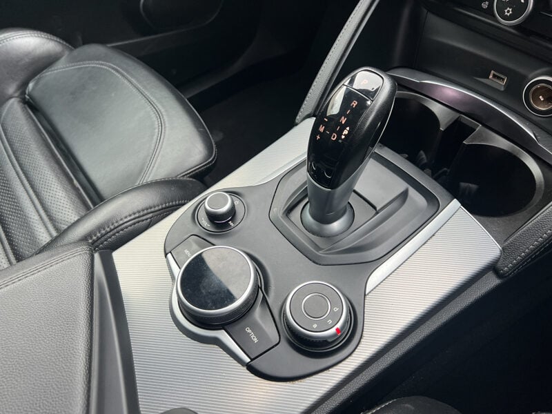 Used Alfa Romeo Stelvio 2018 for sale - 77041917: Photo 38