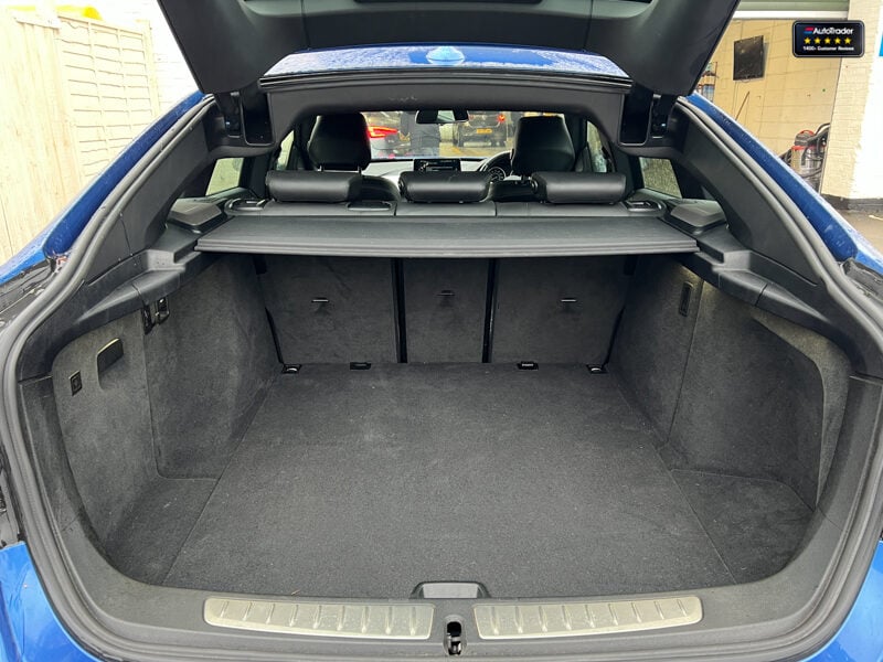 Used BMW 3 Series 2016 for sale - 77042079: Photo 9