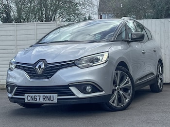 Used Renault Grand Scenic 2017 for sale - 78012850: Photo