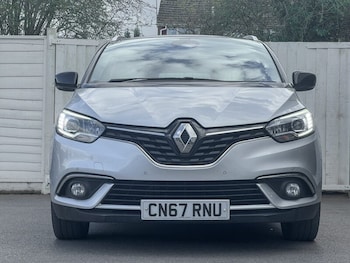 Used Renault Grand Scenic 2017 for sale - 78012850: Photo