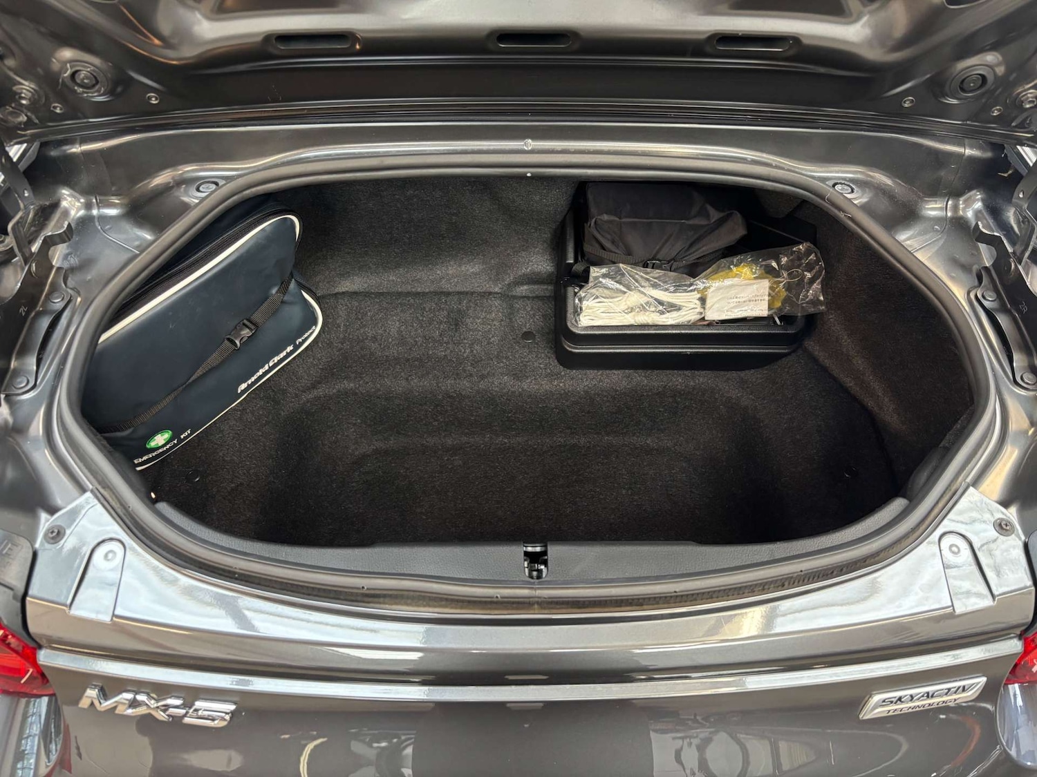 Used Mazda MX-5 RF 2018 for sale - 77845617: Photo 28