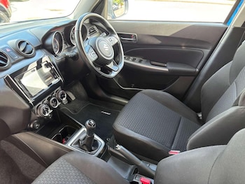 Used Suzuki Swift 2020 for sale - 79340944: Photo