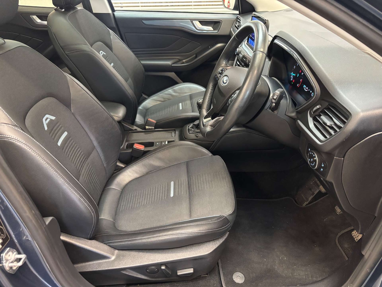 Used Ford Focus 2019 for sale - 77632208: Photo 11