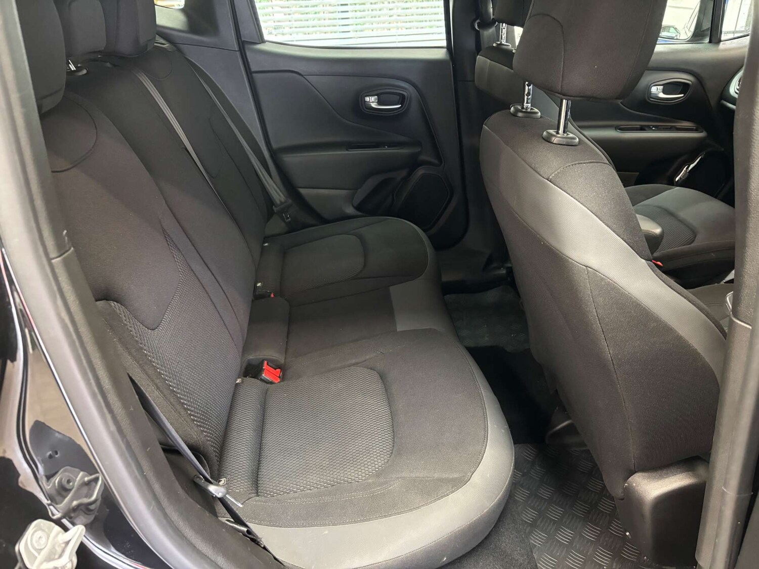 Used Jeep Renegade 2020 for sale - 78201107: Photo 9