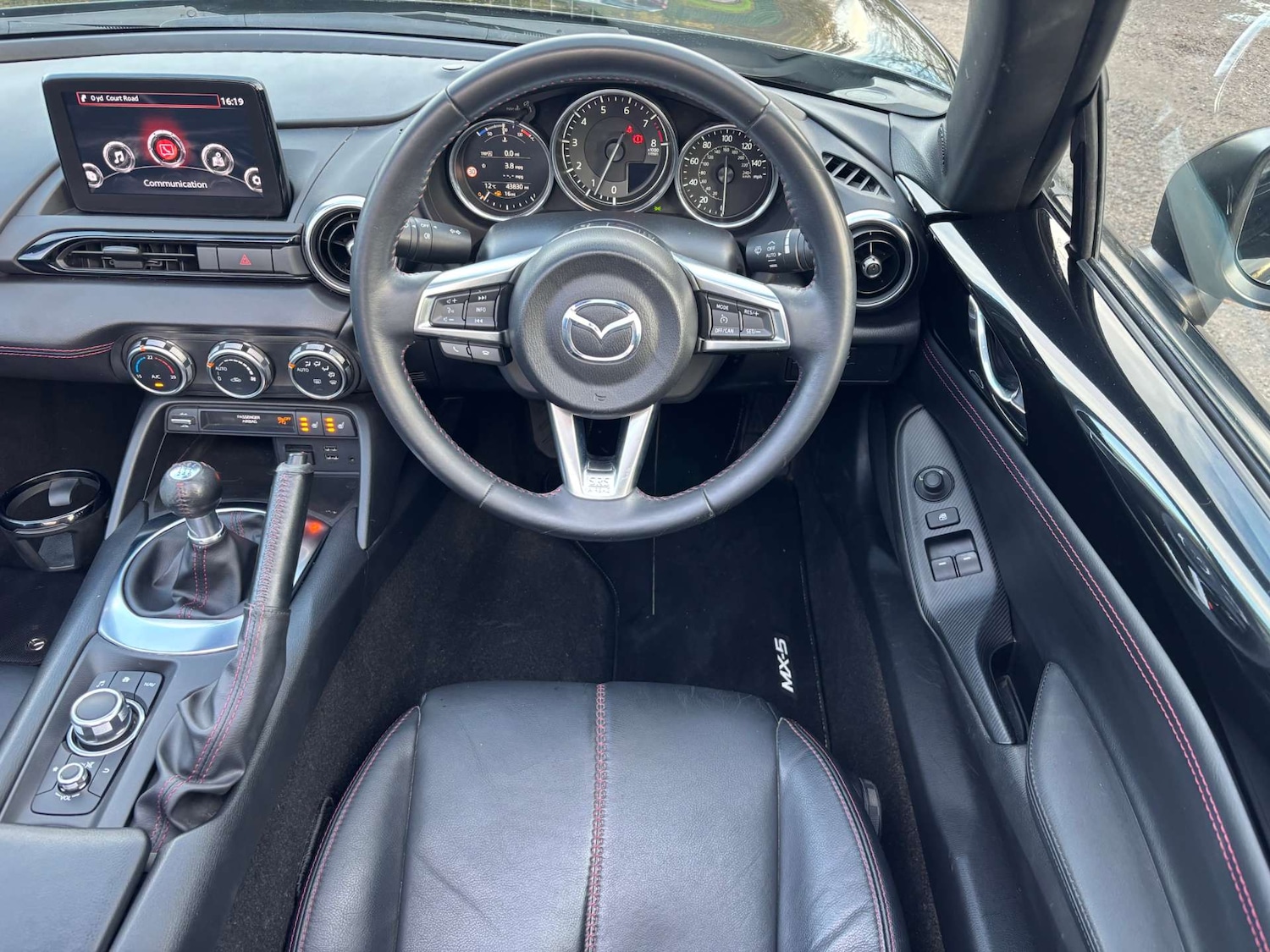 Used Mazda MX-5 2018 for sale - 76554457: Photo 16