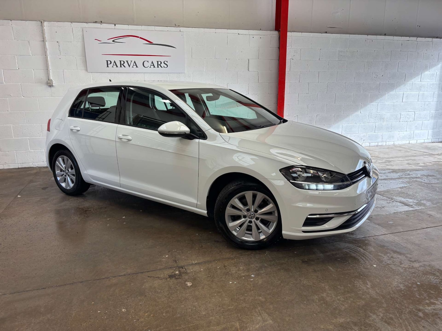 Used Volkswagen Golf 2017 for sale - 77690651: Photo 2