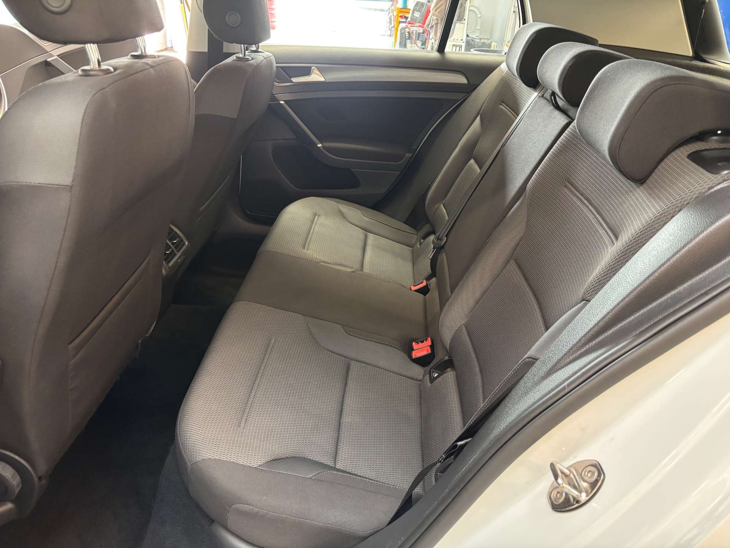 Used Volkswagen Golf 2017 for sale - 77690651: Photo 23