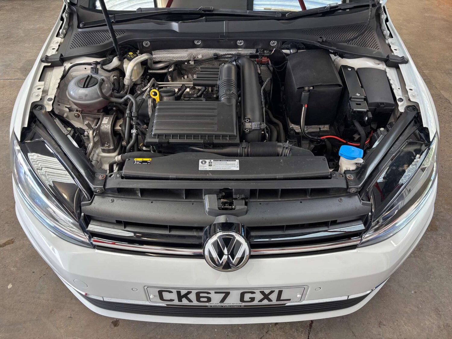 Used Volkswagen Golf 2017 for sale - 77690651: Photo 25