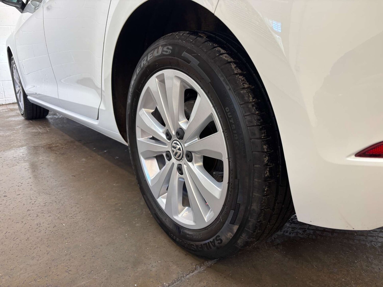 Used Volkswagen Golf 2017 for sale - 77690651: Photo 29