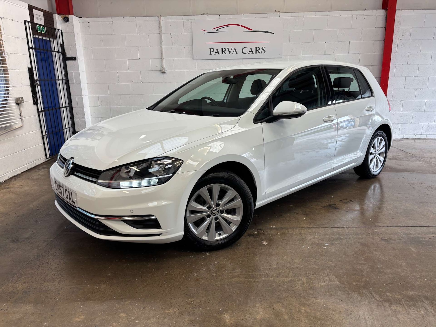 Used Volkswagen Golf 2017 for sale - 77690651: Photo 5