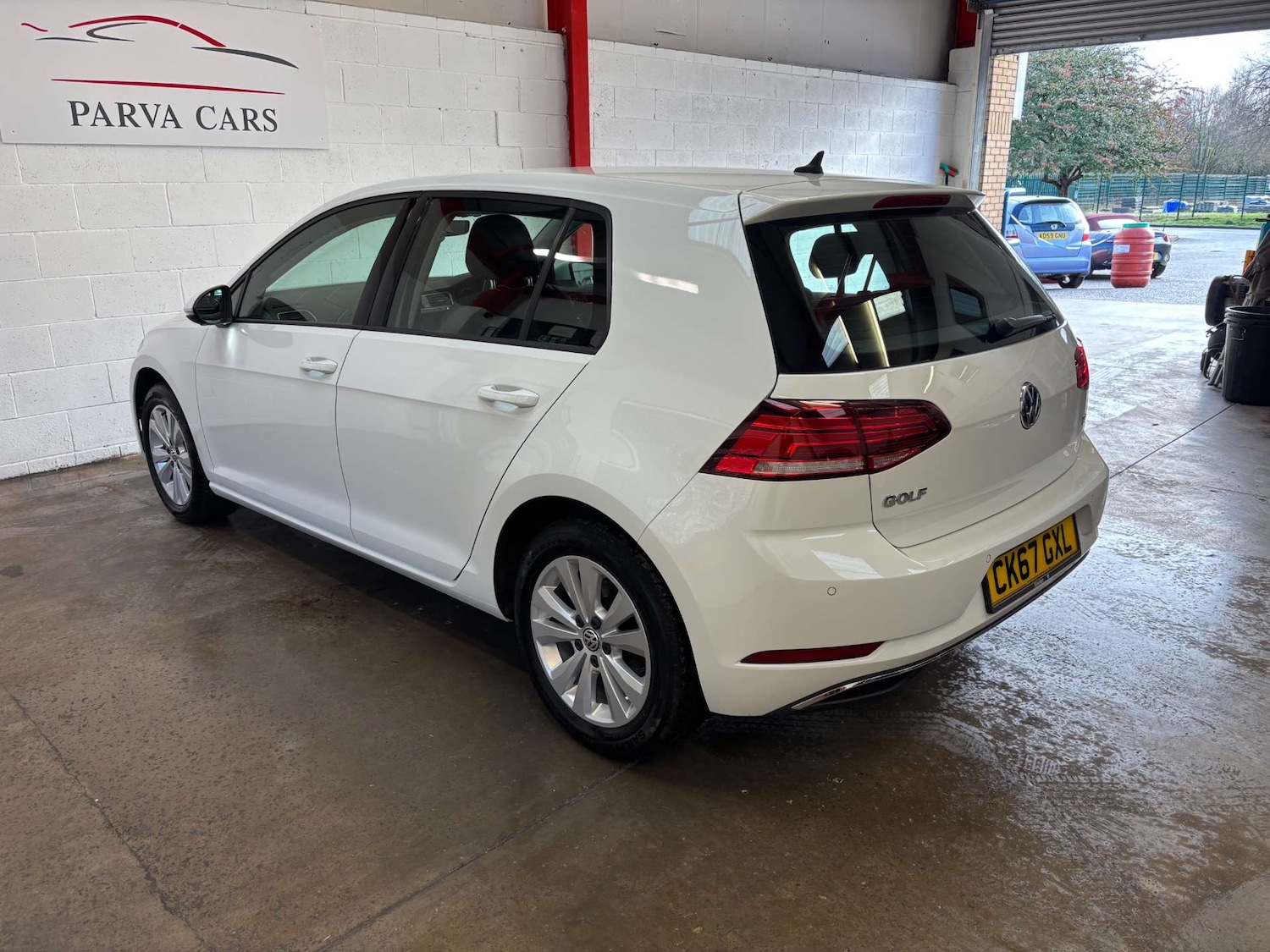 Used Volkswagen Golf 2017 for sale - 77690651: Photo 6