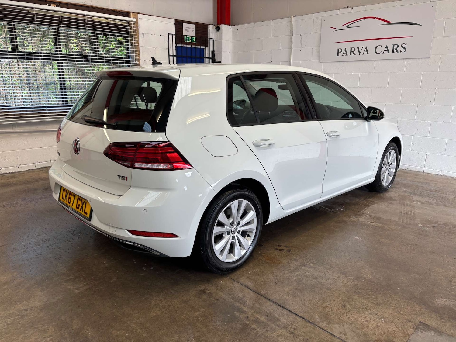 Used Volkswagen Golf 2017 for sale - 77690651: Photo 7