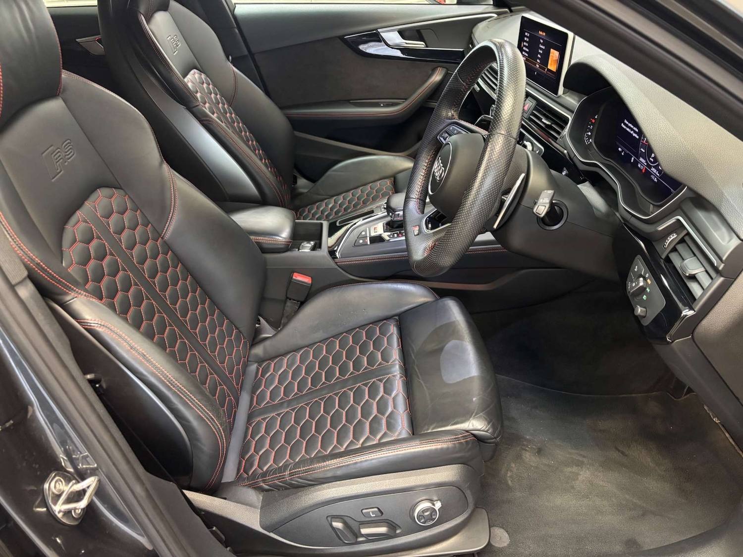 Used Audi RS4 2018 for sale - 78213088: Photo 10