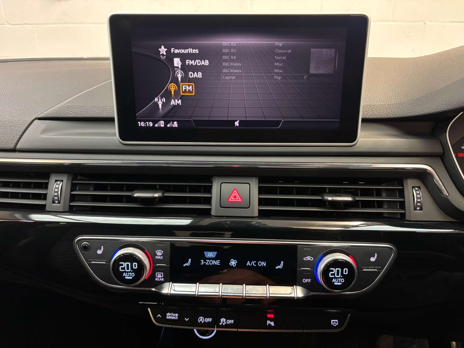 Used Audi RS4 2018 for sale - 78213088: Photo 16