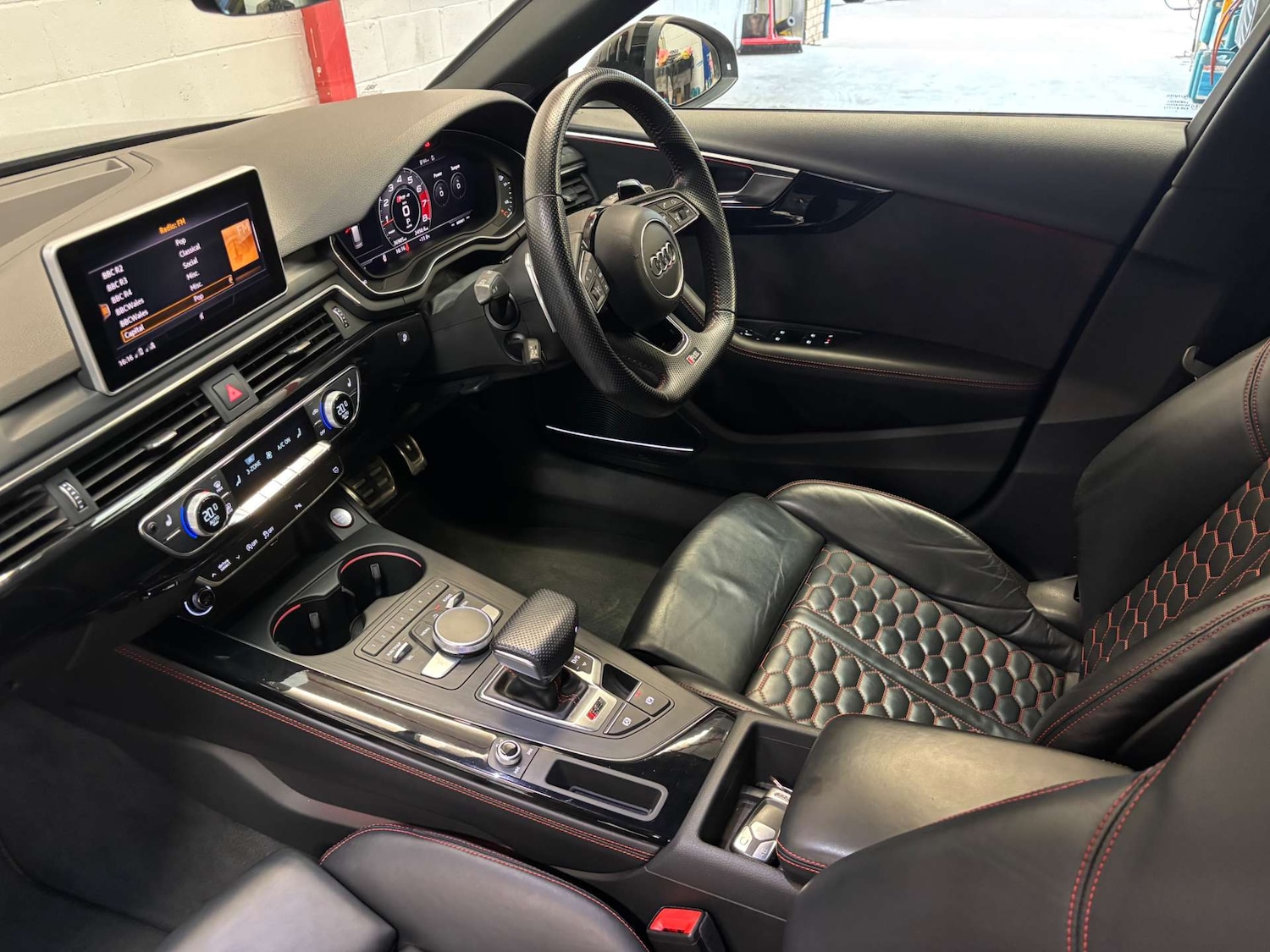 Used Audi RS4 2018 for sale - 78213088: Photo 3