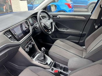 Used Volkswagen T-Roc 2020 for sale - 79340955: Photo