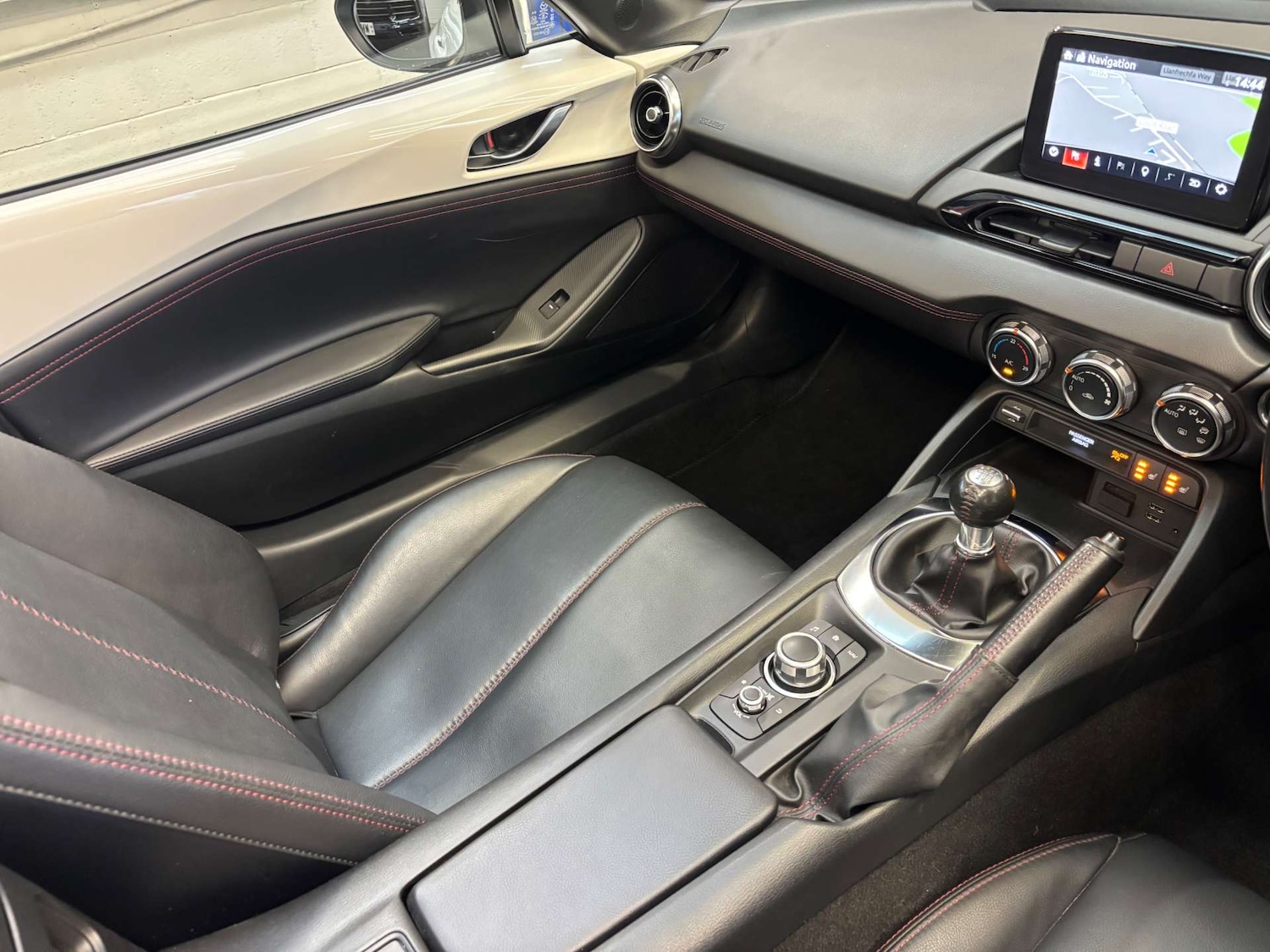 Used Mazda MX-5 2018 for sale - 76829922: Photo 10