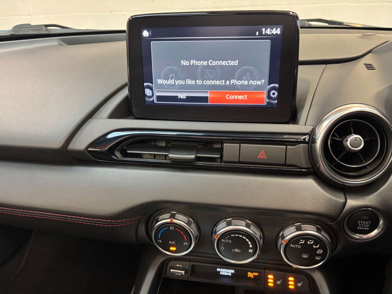 Used Mazda MX-5 2018 for sale - 76829922: Photo 13