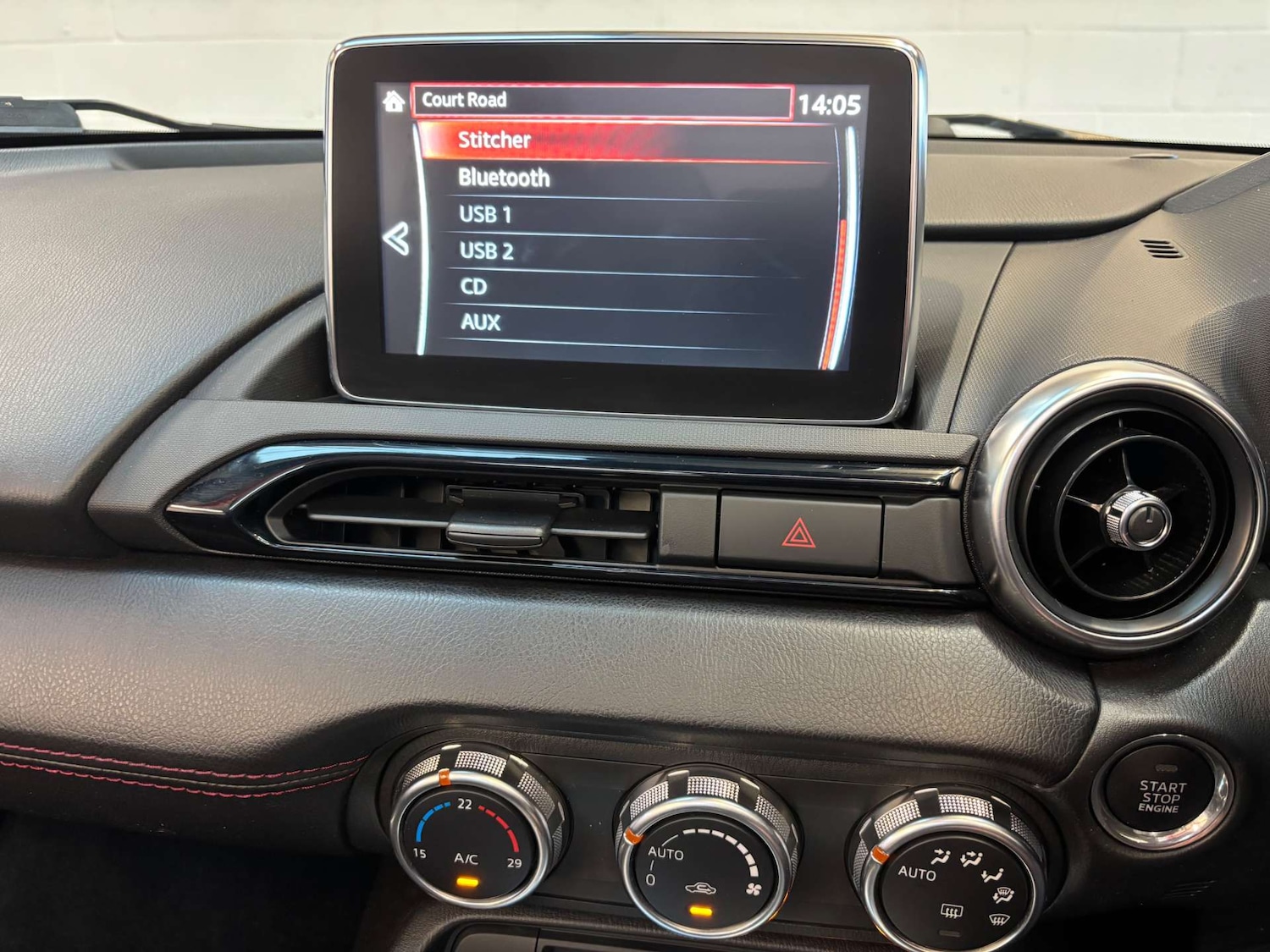 Used Mazda MX-5 2018 for sale - 77224811: Photo 14