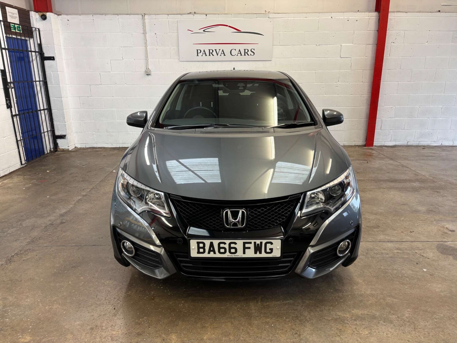 Used Honda Civic 2017 for sale - 76533573: Photo 24