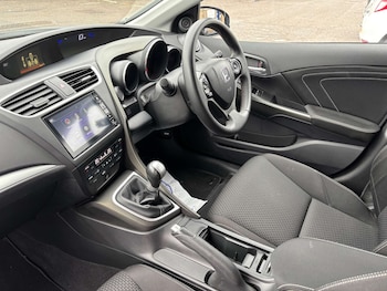 Used Honda Civic 2017 for sale - 76533573: Photo