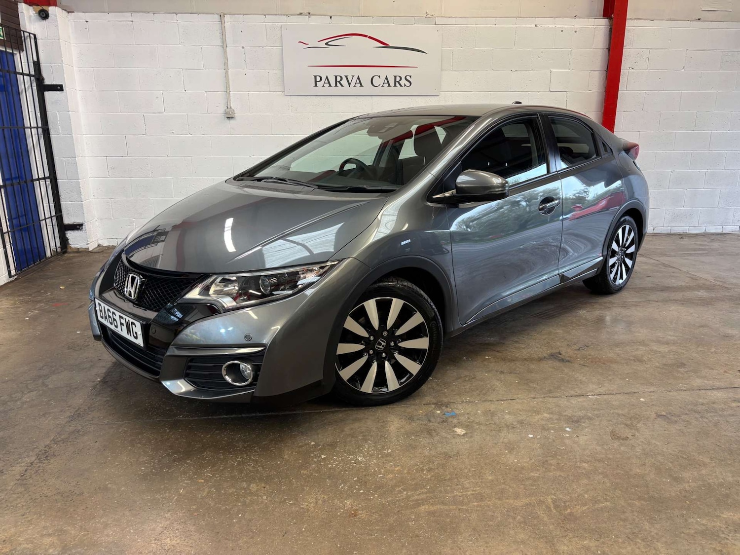 Used Honda Civic 2017 for sale - 76533573: Photo 5