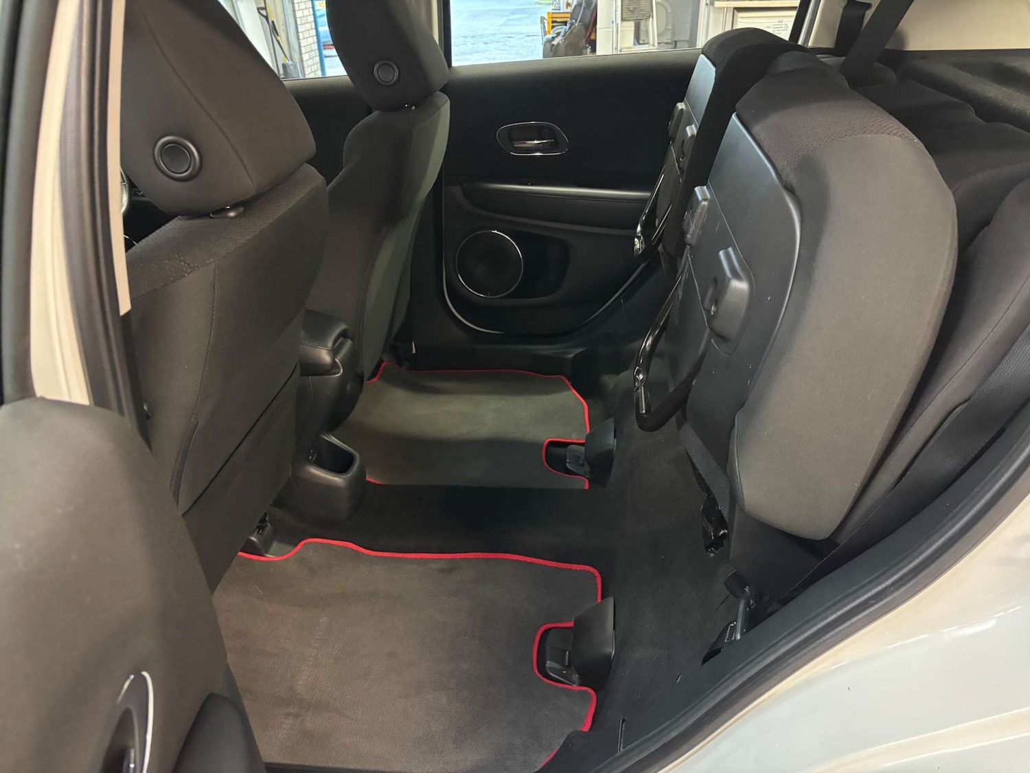 Used Honda HR-V 2015 for sale - 77687378: Photo 23